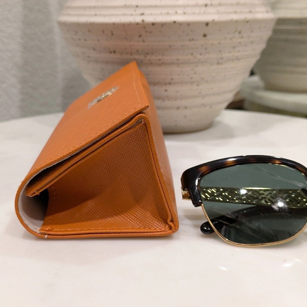 Tory Burch Sunglasses with Case Authentic Tortoise Gold Square Frames TY6032 - Picture 11 of 13